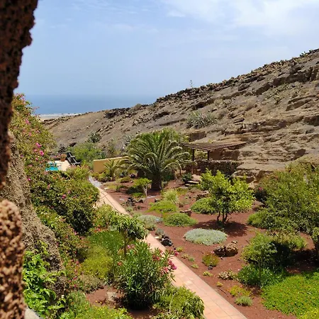 Villa Castillo Lanzarote Sophie - Luxury -sleep In A Volcanic Cave With Heated Pool *
