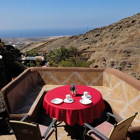 Βίλα Castillo Lanzarote Sophie - Luxury -sleep In A Volcanic Cave With Heated Pool *