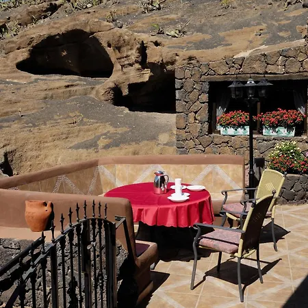 Castillo Lanzarote Sophie - Luxury -sleep In A Volcanic Cave With Heated Pool Villa