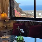 Castillo Lanzarote Sophie - Luxury -sleep In A Volcanic Cave With Heated Pool Вилла