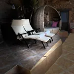 Вилла Castillo Lanzarote Sophie - Luxury -sleep In A Volcanic Cave With Heated Pool *