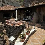 Castillo Lanzarote Sophie - Luxury -sleep In A Volcanic Cave With Heated Pool Villa *