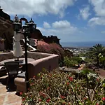 Castillo Lanzarote Sophie - Luxury -sleep In A Volcanic Cave With Heated Pool Villa Tías