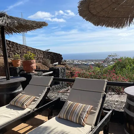 Castillo Lanzarote Sophie - Luxury -sleep In A Volcanic Cave With Heated Pool Tias