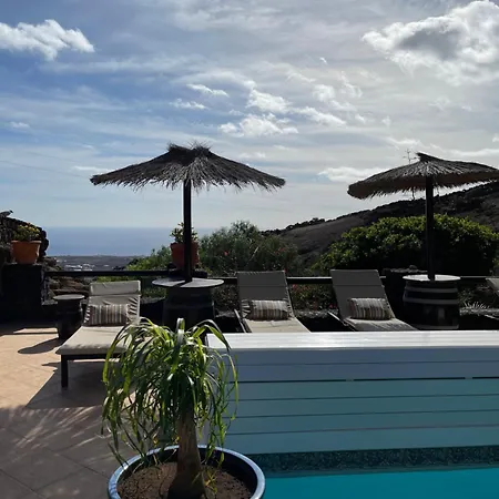 Castillo Lanzarote Sophie - Luxury -sleep In A Volcanic Cave With Heated Pool Villa Tias