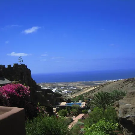 Castillo Lanzarote Sophie - Luxury -sleep In A Volcanic Cave With Heated Pool * Tias