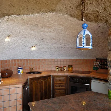 Castillo Lanzarote Sophie - Luxury -sleep In A Volcanic Cave With Heated Pool Villa Tias