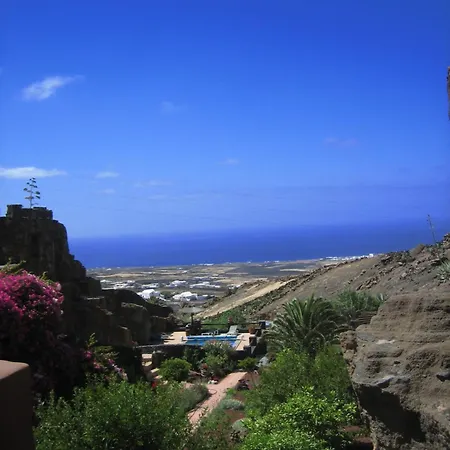 Castillo Lanzarote Sophie - Luxury -sleep In A Volcanic Cave With Heated Pool ヴィラ