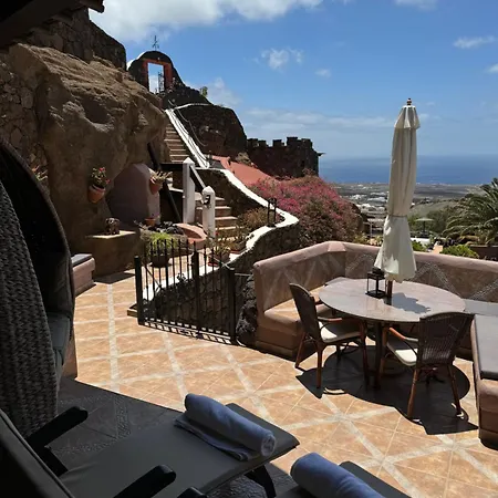 Castillo Lanzarote Sophie - Luxury -sleep In A Volcanic Cave With Heated Pool * Tias