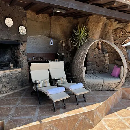 Castillo Lanzarote Sophie - Luxury -sleep In A Volcanic Cave With Heated Pool ヴィラ *