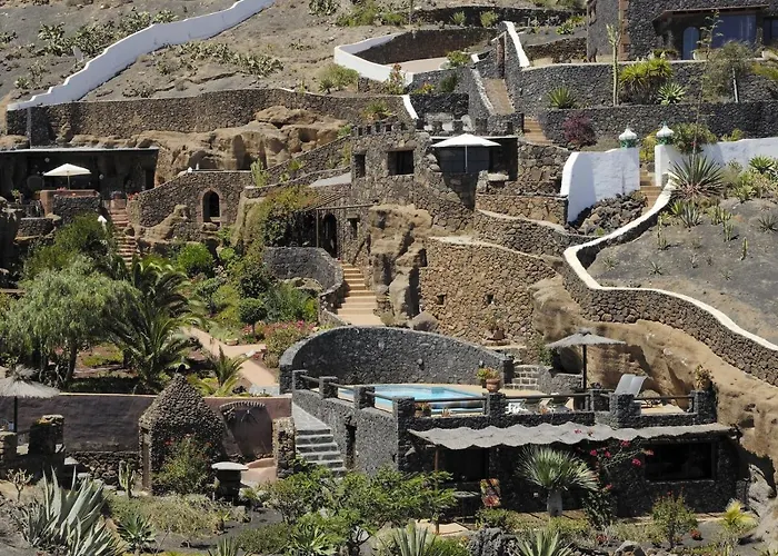 Villa Castillo Lanzarote Sophie - Luxury -sleep In A Volcanic Cave With Heated Pool *