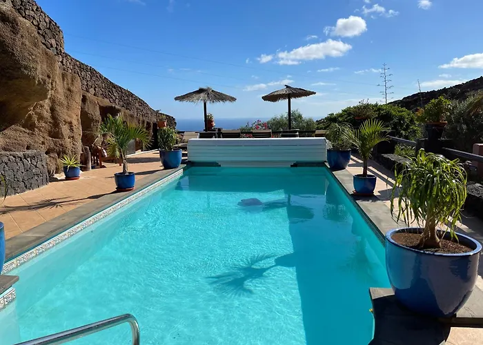 Villa Castillo Lanzarote Sophie - Luxury -sleep In A Volcanic Cave With Heated Pool