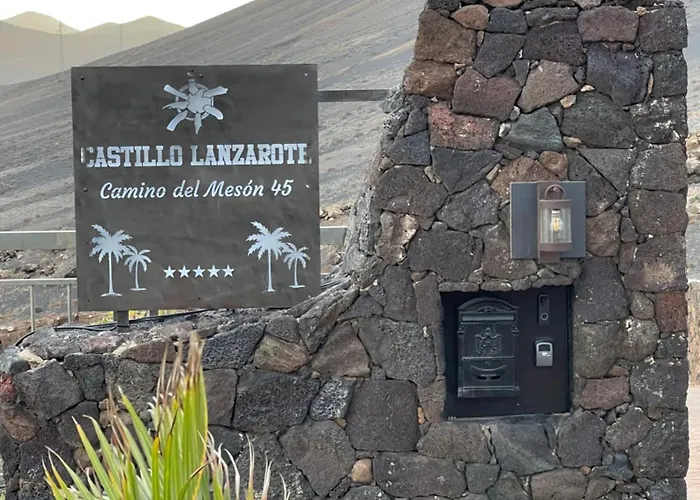 Castillo Lanzarote Sophie - Luxury -sleep In A Volcanic Cave With Heated Pool Villa Tías