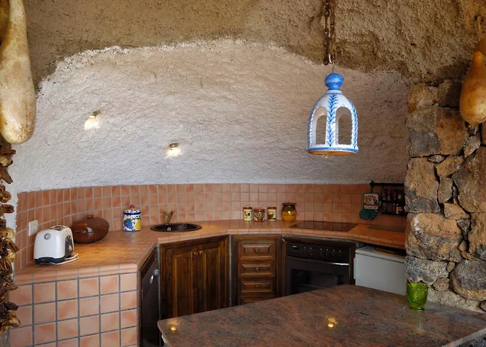 Castillo Lanzarote Sophie - Luxury -sleep In A Volcanic Cave With Heated Pool Villa Tías