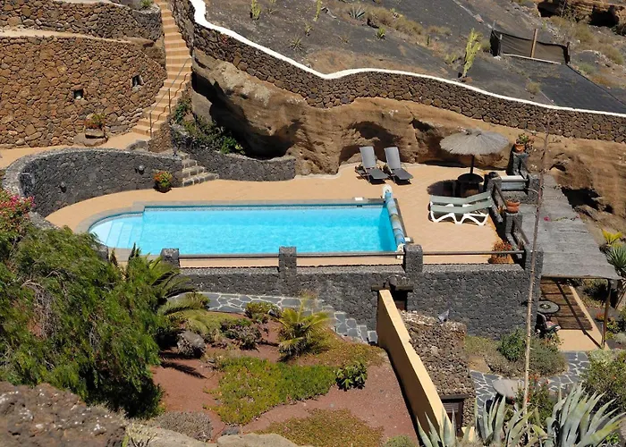 Villa Castillo Lanzarote Sophie - Luxury -sleep In A Volcanic Cave With Heated Pool