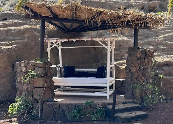 Villa Castillo Lanzarote Sophie - Luxury -sleep In A Volcanic Cave With Heated Pool *