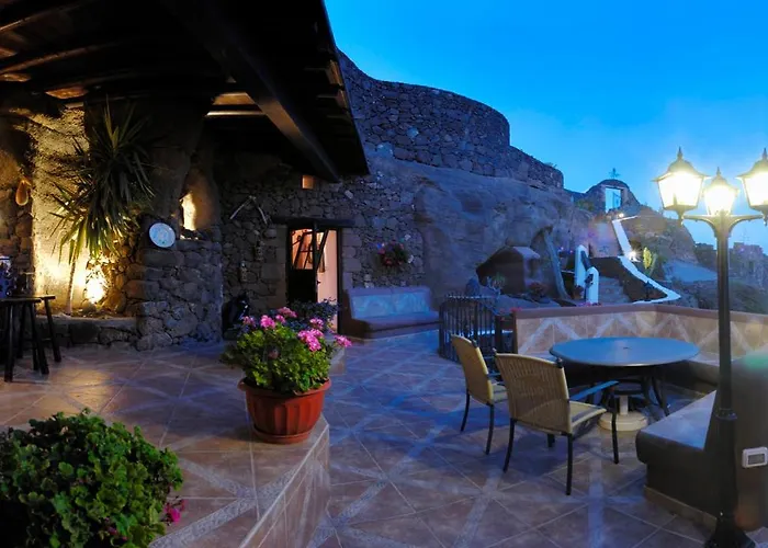 Castillo Lanzarote Sophie - Luxury -sleep In A Volcanic Cave With Heated Pool Villa *