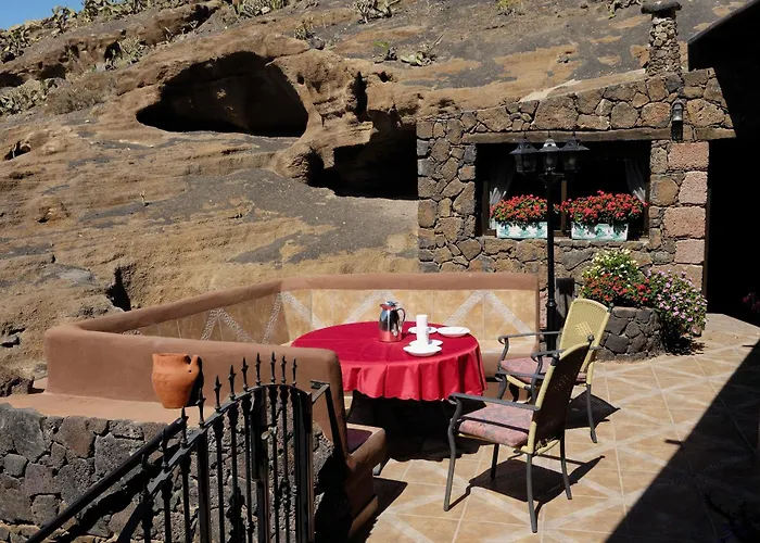 Castillo Lanzarote Sophie - Luxury -sleep In A Volcanic Cave With Heated Pool Villa