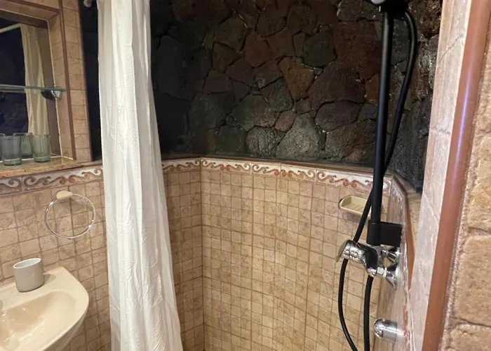 Castillo Lanzarote Sophie - Luxury -sleep In A Volcanic Cave With Heated Pool *