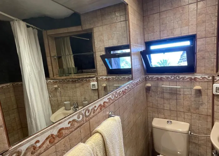 Castillo Lanzarote Sophie - Luxury -sleep In A Volcanic Cave With Heated Pool Tías