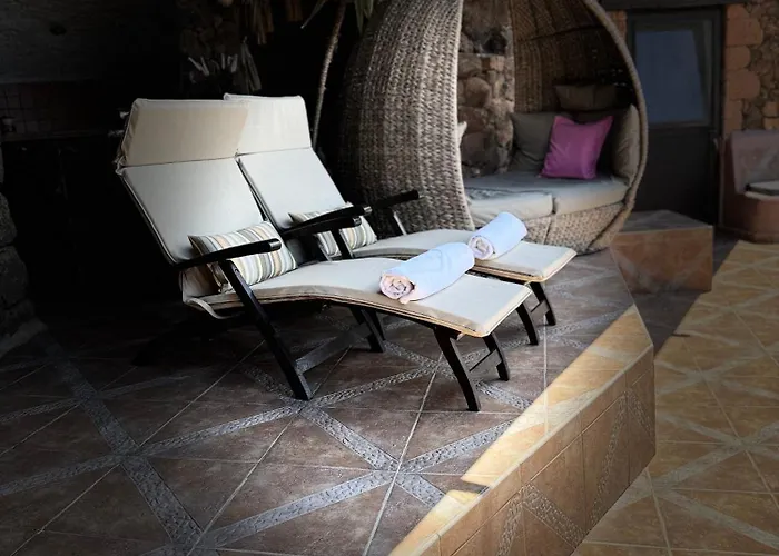 Villa Castillo Lanzarote Sophie - Luxury -sleep In A Volcanic Cave With Heated Pool *