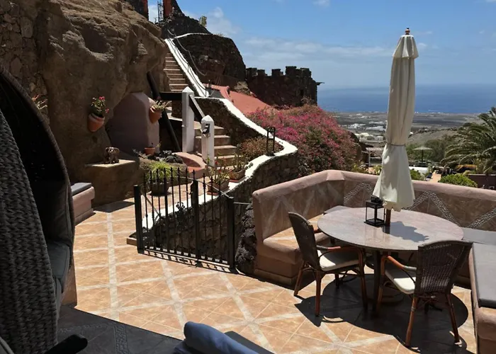 Castillo Lanzarote Sophie - Luxury -sleep In A Volcanic Cave With Heated Pool * Tías