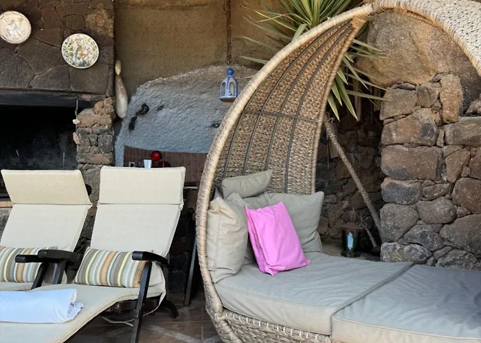 Castillo Lanzarote Sophie - Luxury -sleep In A Volcanic Cave With Heated Pool Villa *